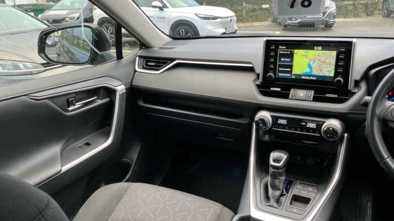 Toyota RAV4 2.5 VVT-i Hybrid Design 5dr CVT 2WD Hybrid Estate